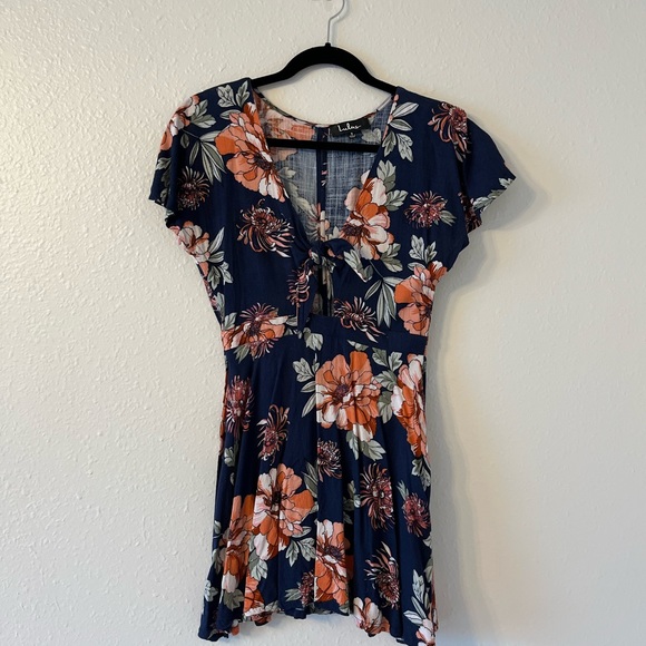 [lulu’s] floral mini dress - Picture 2 of 4